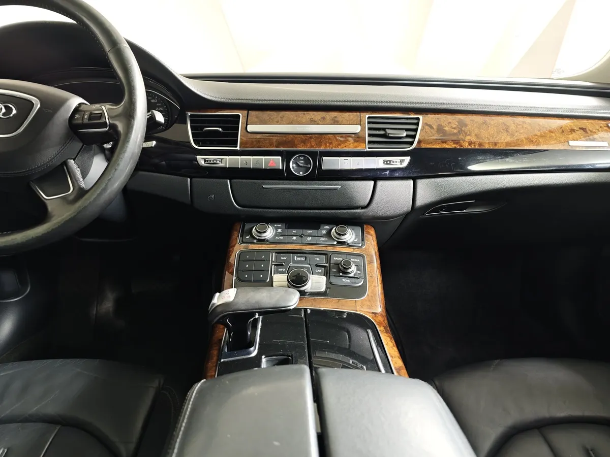 Audi A8 3.0 TFSI quattro tiptronic (290 л.с.) Черный в АВИЛОН. Слайд №15