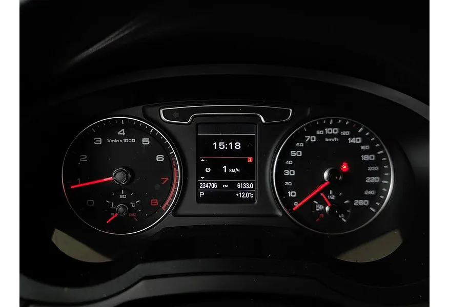 Audi Q3 2.0 TFSI quattro S tronic (170 л.с.) Белый в АВИЛОН. Слайд №15