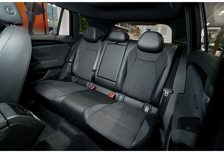 АВИЛОН - Volkswagen Tiguan 380 TSI 2.0 DSG 4WD (220 л.с.) R-Line Черный - slide 4
