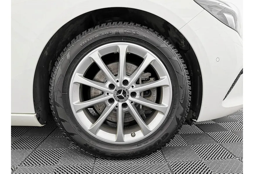 Mercedes-Benz B-Класс B 200 7-G DCT (150 л.с.) Limited Белый в АВИЛОН. Слайд №9