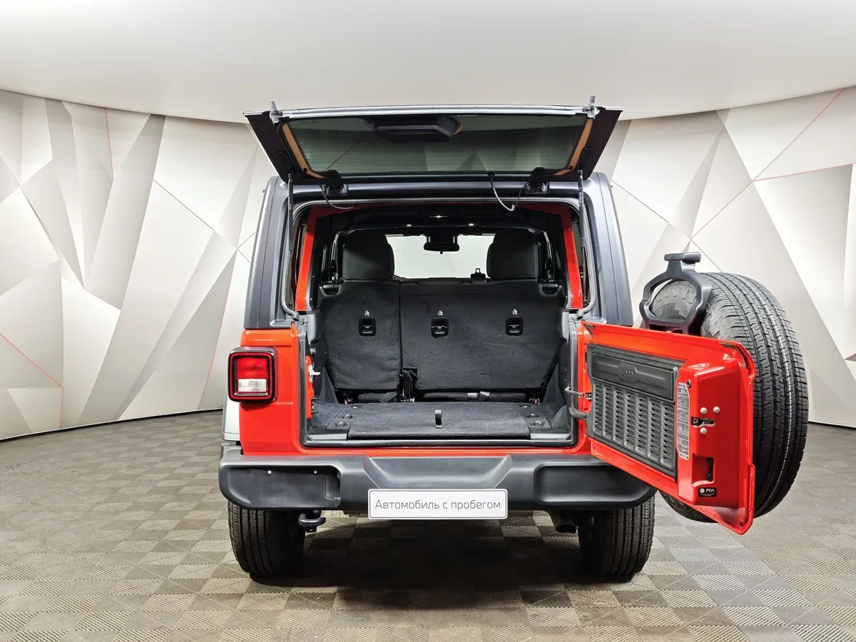 Jeep Wrangler 2.0 AT AWD (272 л.с.) Sport Красный в АВИЛОН. Слайд №12