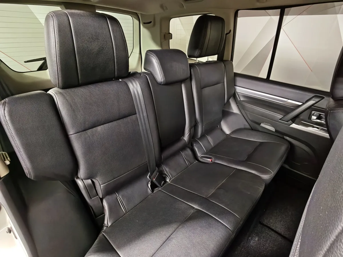 Mitsubishi Pajero 3.0 AT AWD (178 л.с.) Коричневый в АВИЛОН. Слайд №16
