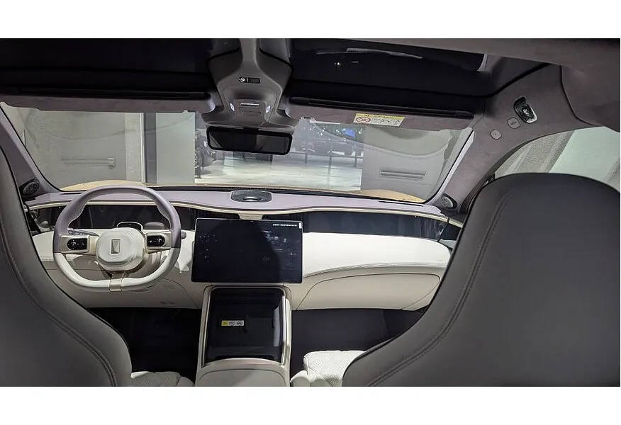 Avatr 11 116 kWh 4WD (578 л.с.) 5 мест Бежевый в АВИЛОН. Слайд №7