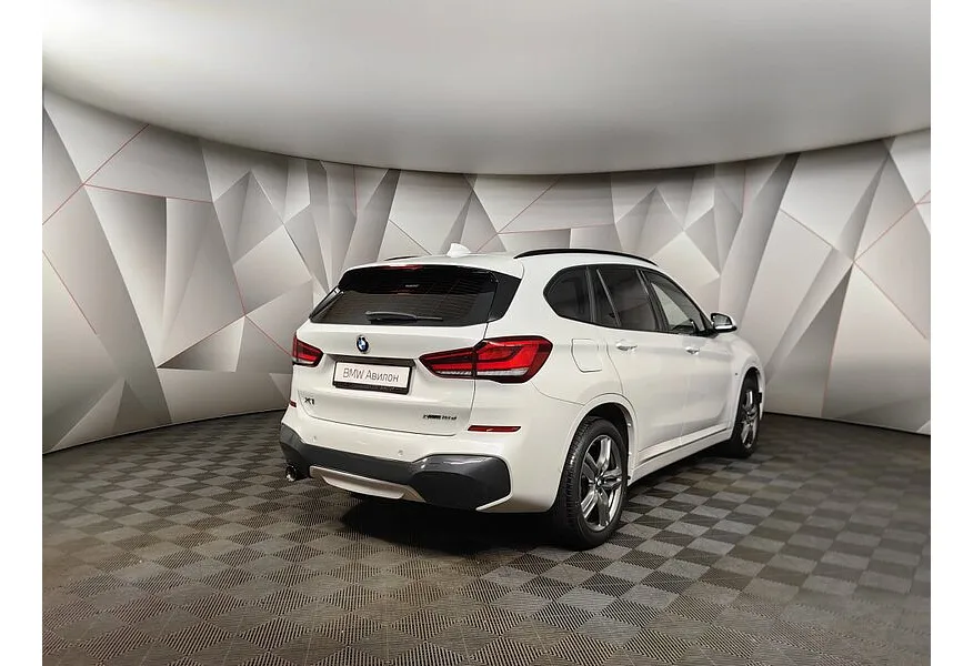 BMW X1 18d xDrive AT (150 л.с.) Белый в АВИЛОН. Слайд №6