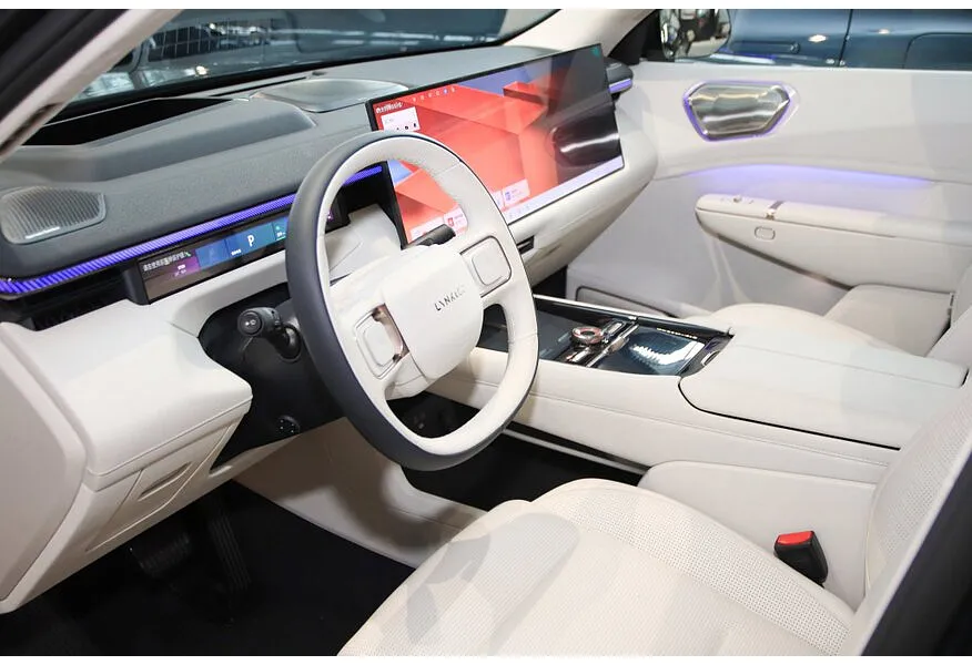 LIVE. Слайд №6