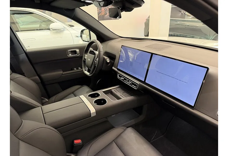 Li Auto L7 1.5 AT 4WD (449 л.с.) Pro Белый в АВИЛОН. Слайд №12