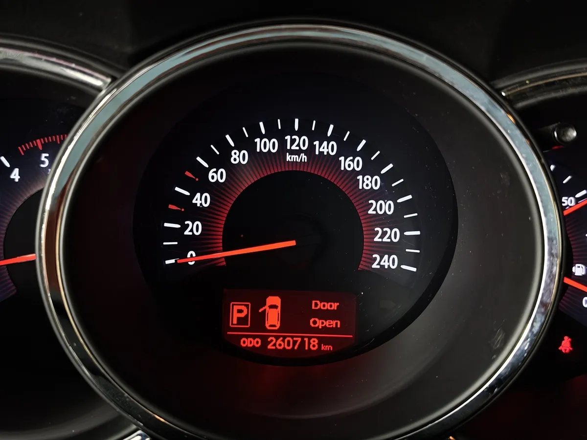 Kia Sorento 2.2 CRDi AT AWD (200 л.с.) Серый в АВИЛОН. Слайд №16