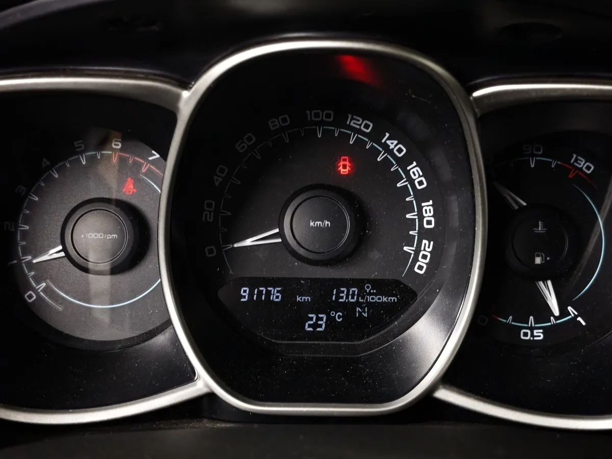 ВАЗ (Lada) Vesta 1.8 AMT (122 л.с.) Черный в АВИЛОН. Слайд №15