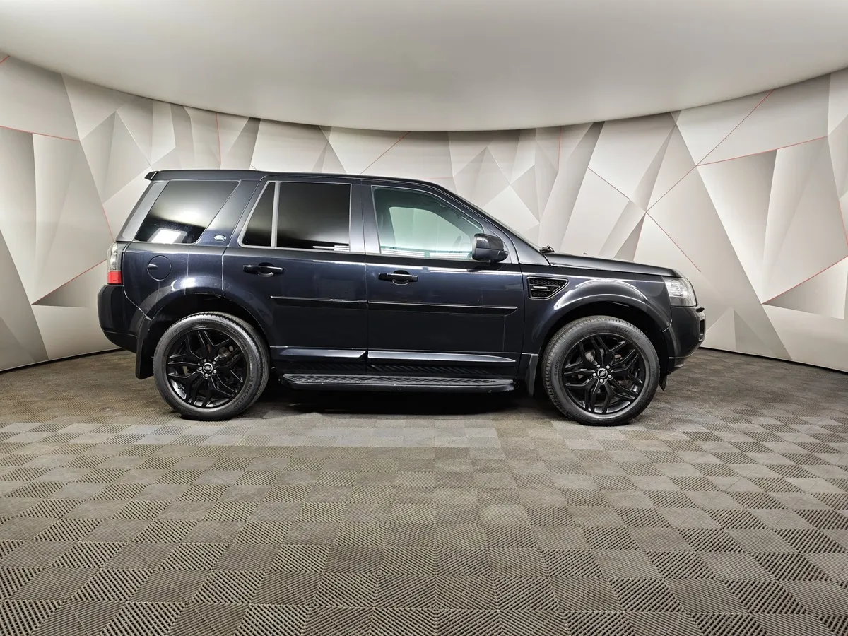 Land Rover Freelander 2.2 SD4 AT 4WD (190 л.с.) HSE Черный в АВИЛОН. Слайд №6