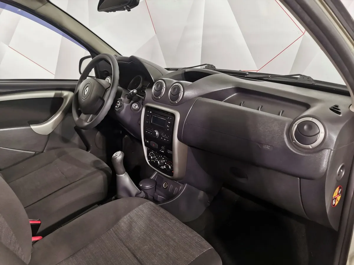 Renault Duster 1.6 MT (114 л.с.) Бежевый в АВИЛОН. Слайд №12