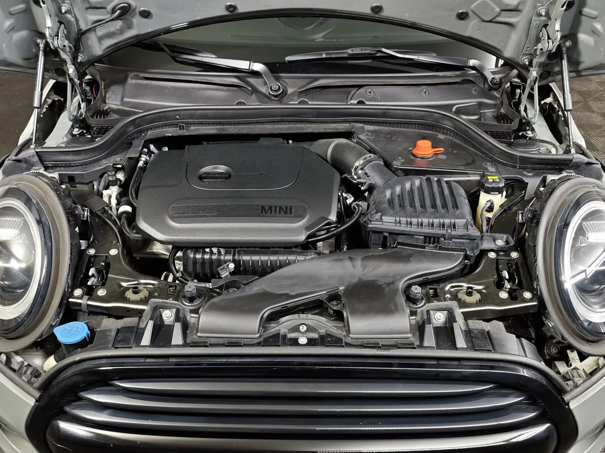 MINI 3 двери 1.5 AT (136 л.с.) Серый в АВИЛОН. Слайд №10