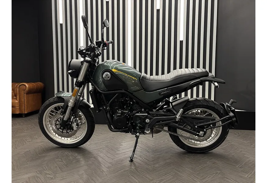 Benelli Leoncino 500 Trail 500 см³ (48 л.с.) 500 Зеленый в АВИЛОН. Слайд №3