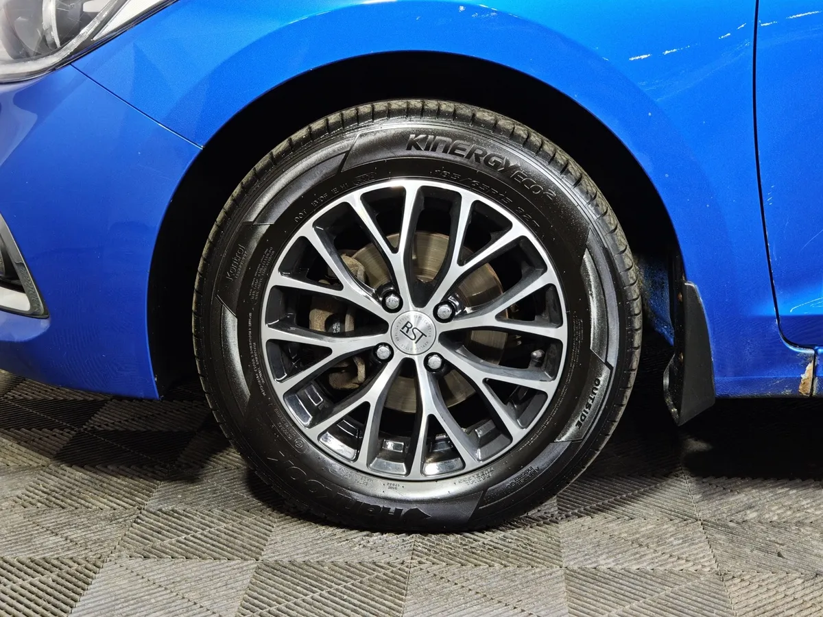 Hyundai Solaris 1.6 AT (123 л.с.) Active Plus Синий в АВИЛОН. Слайд №8
