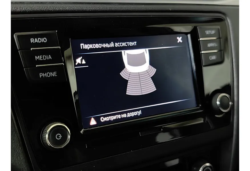 Skoda Rapid 1.6 AT (110 л.с.) Active Белый в АВИЛОН. Слайд №20