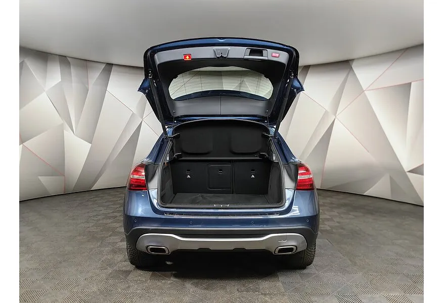 Mercedes-Benz GLA 200 7G-DCT (150 л.с.) Особая серия Синий в АВИЛОН. Слайд №12