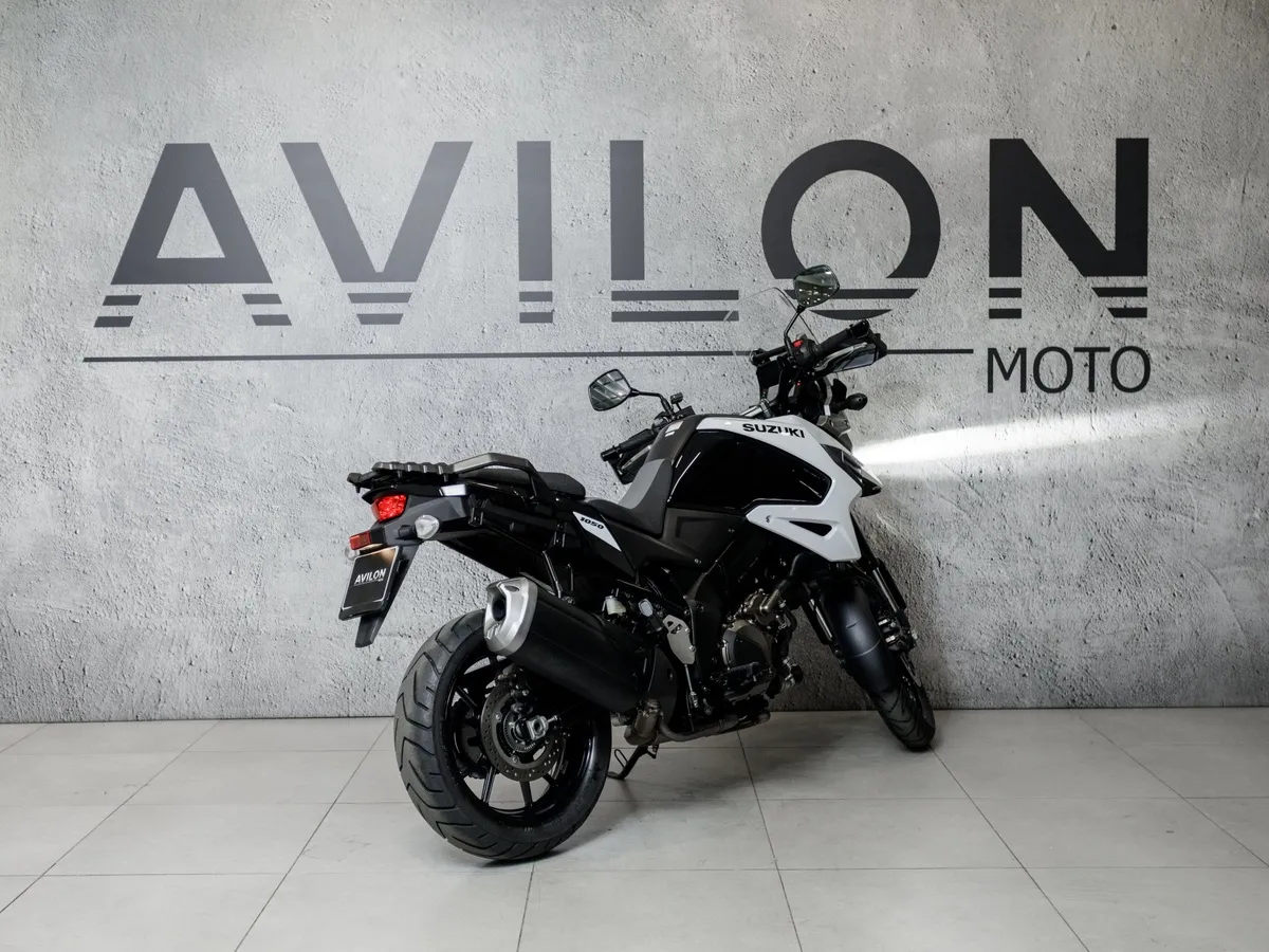Suzuki V-Strom DL 1050 RQ V-Strom DL 1050 RQ 1050 см³ 1037 Белый в АВИЛОН. Слайд №4
