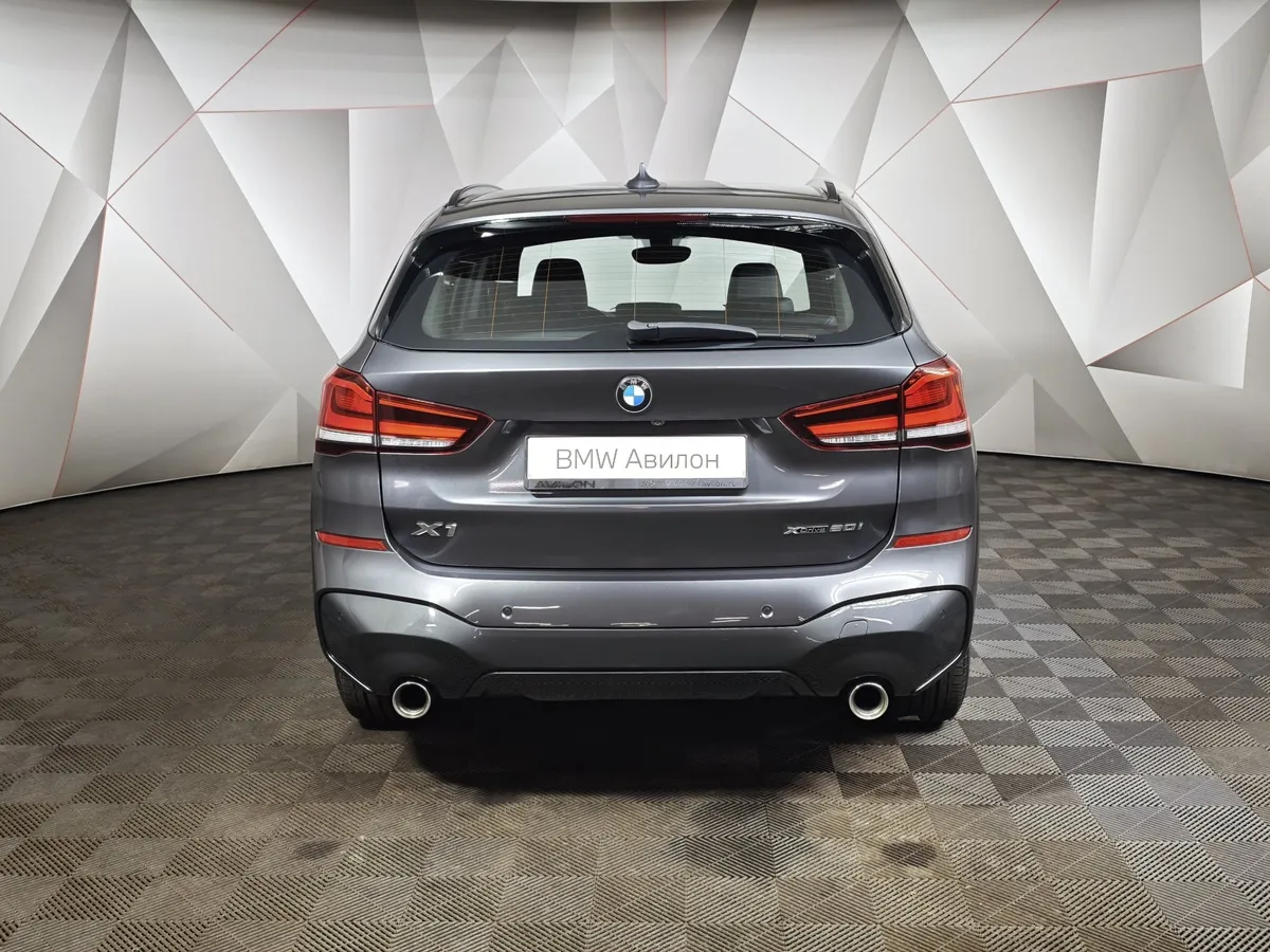 BMW X1 20i xDrive Steptronic AT (192 л.с.) Advantage Серый в АВИЛОН. Слайд №4
