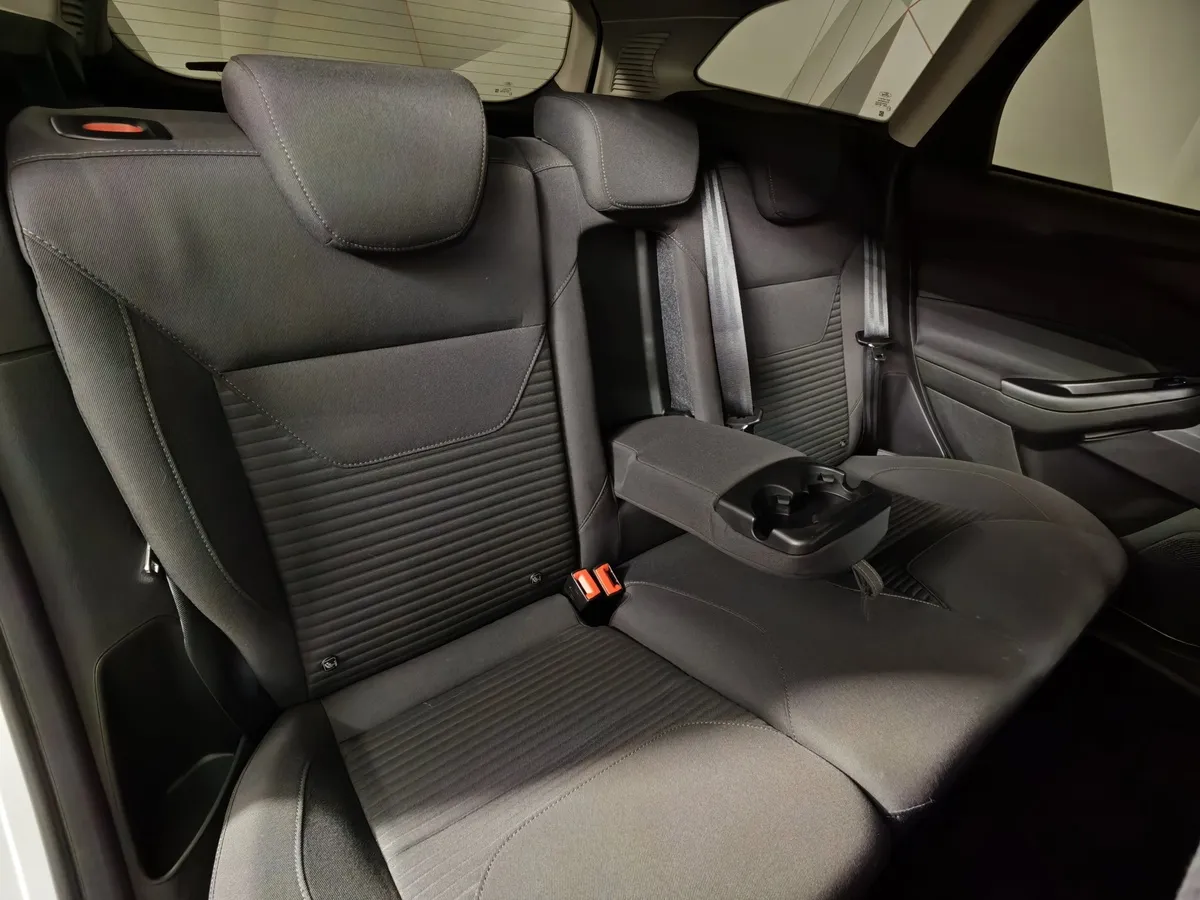 Ford Focus 1.5 EcoBoost AT (150 л.с.) Titanium Белый в АВИЛОН. Слайд №17