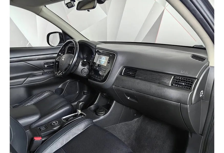 Mitsubishi Outlander 2.0 CVT 4WD (146 л.с.) Instyle E29 Серый в АВИЛОН. Слайд №10