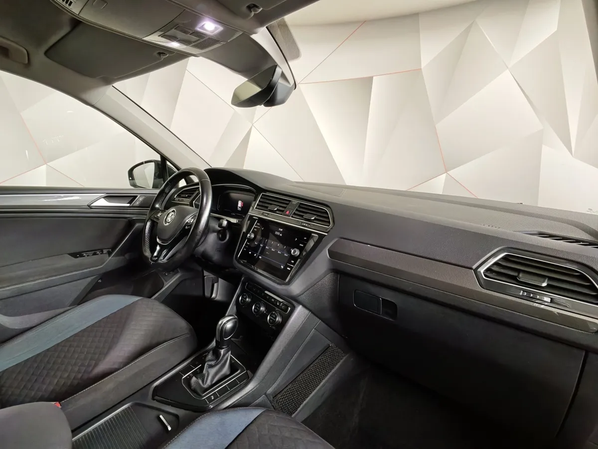 Volkswagen Tiguan 1.4 TSI BlueMotion DSG (150 л.с.) Highline Белый в АВИЛОН. Слайд №13