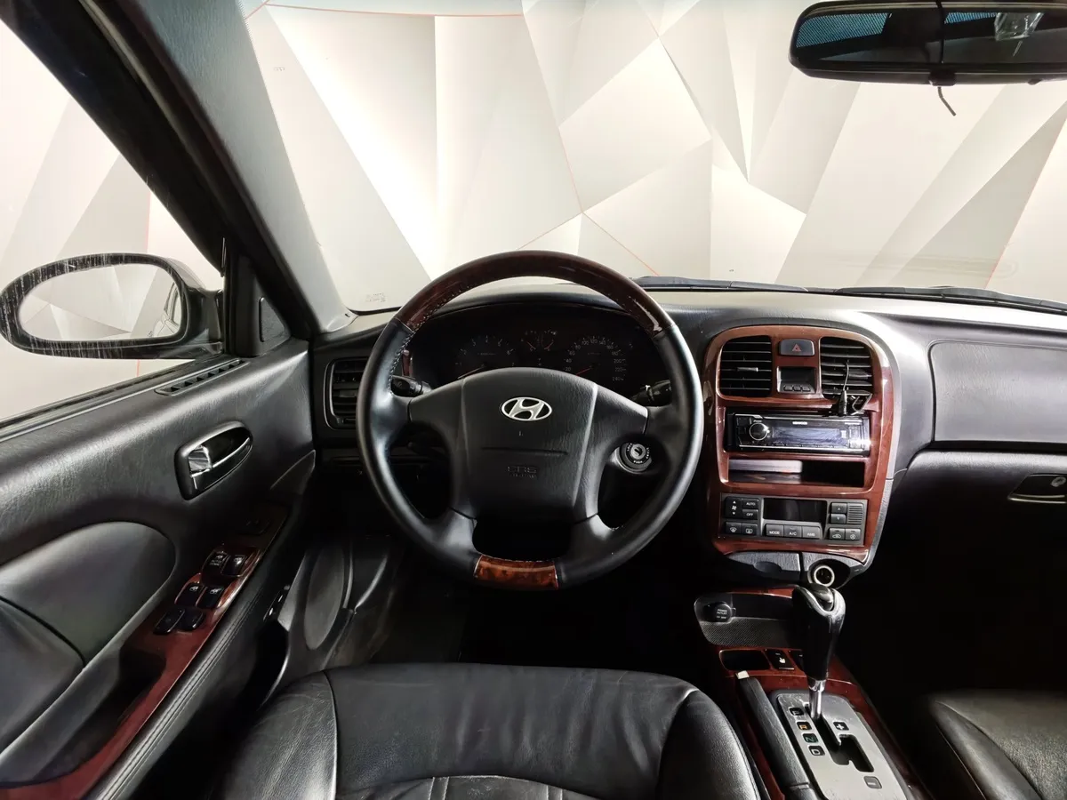 Hyundai Sonata 2.7 MT (172 л.с.) Черный в АВИЛОН. Слайд №20