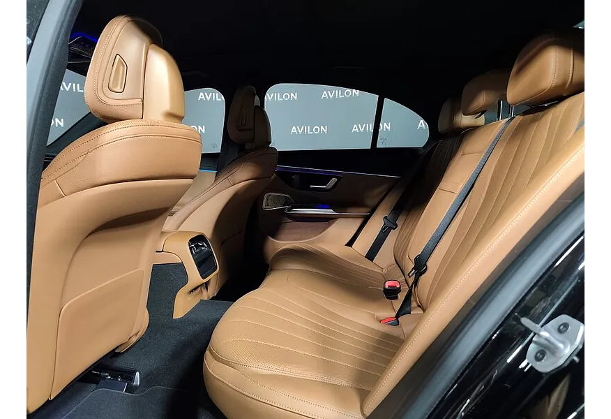 Mercedes-Benz E-Класс E 300 4MATIC (258 л.с.) Черный в АВИЛОН. Слайд №16