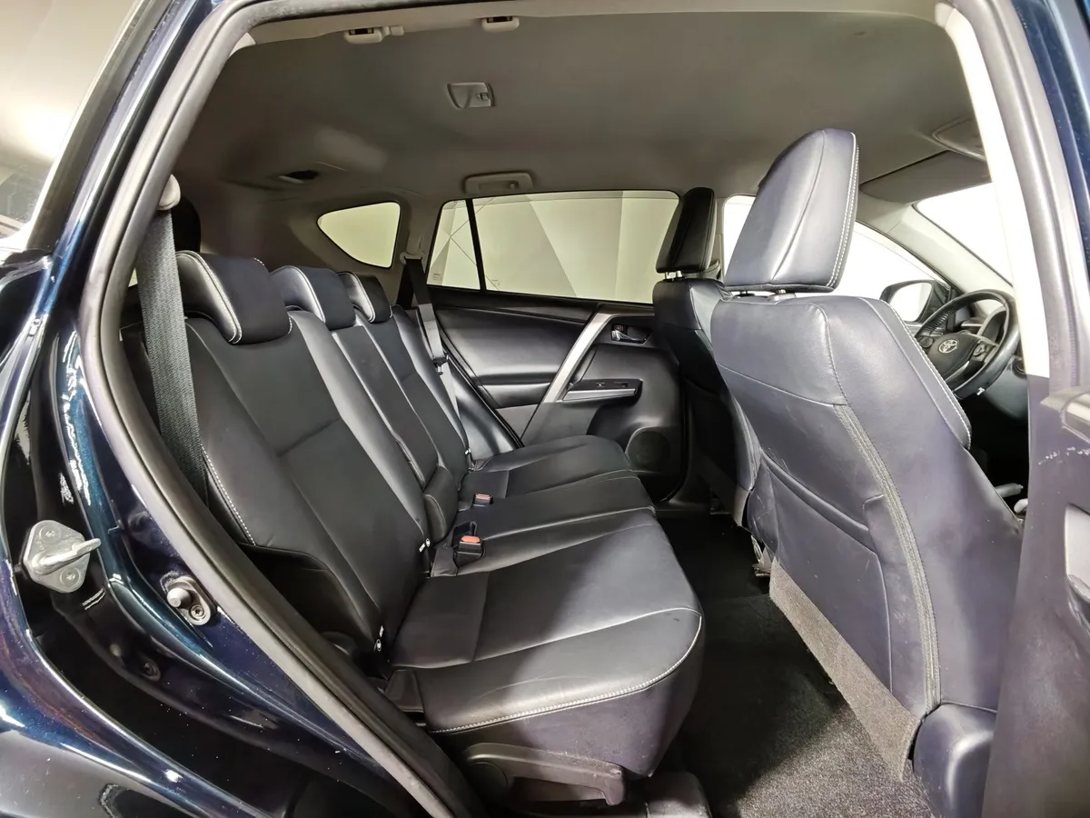 Toyota RAV4 2.5 AT 4WD (180 л.с.) Престиж Синий в АВИЛОН. Слайд №14