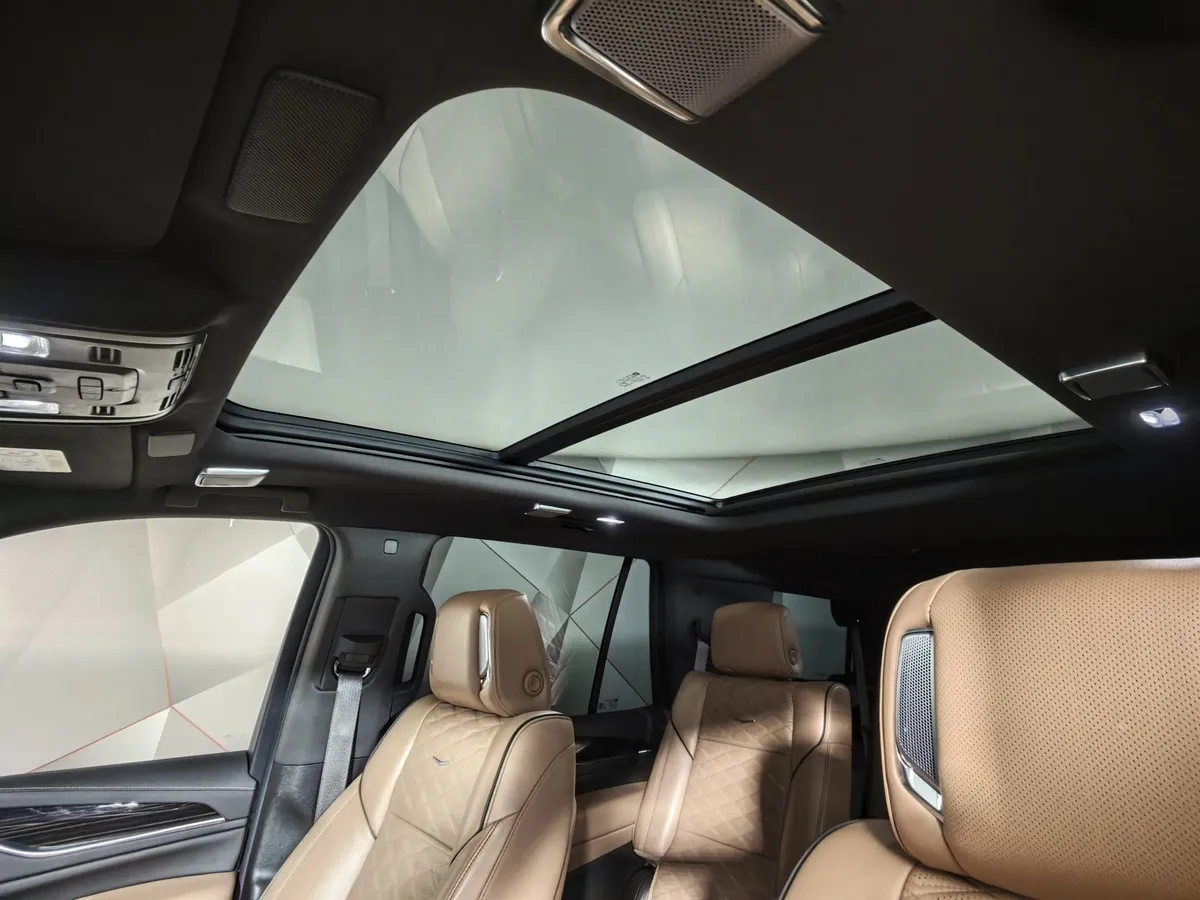 Cadillac Escalade 6.2 AT AWD (420 л.с.) Sport Синий в АВИЛОН. Слайд №25