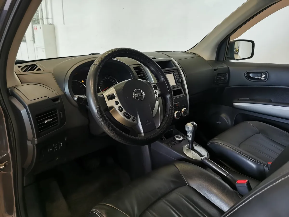Nissan X-Trail 2.0 CVT AWD (141 л.с.) Серый в АВИЛОН. Слайд №18