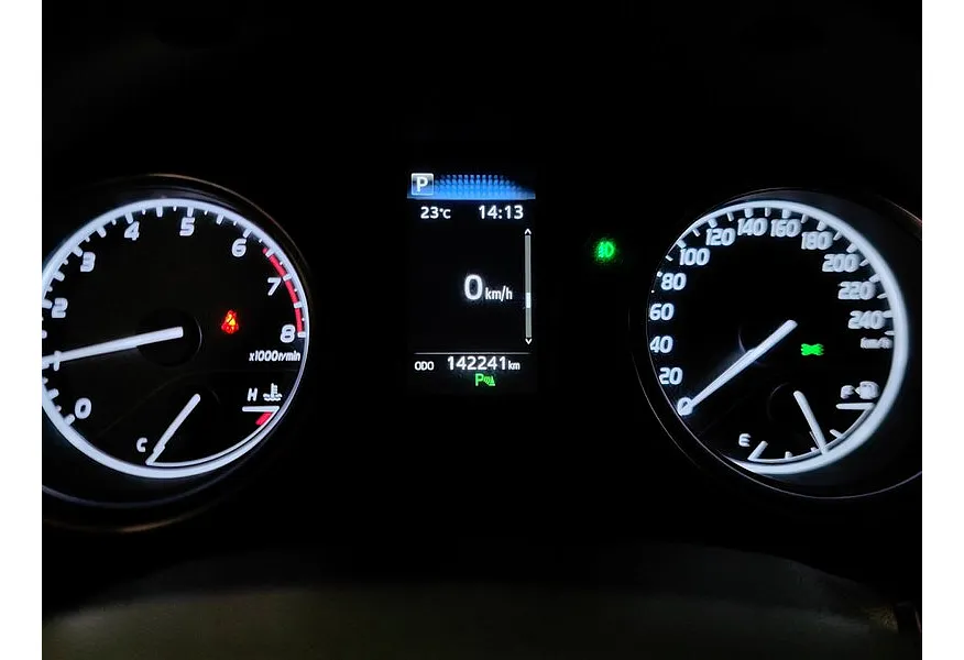 Toyota Camry 2.5 AT (181 л.с.) Черный в АВИЛОН. Слайд №18