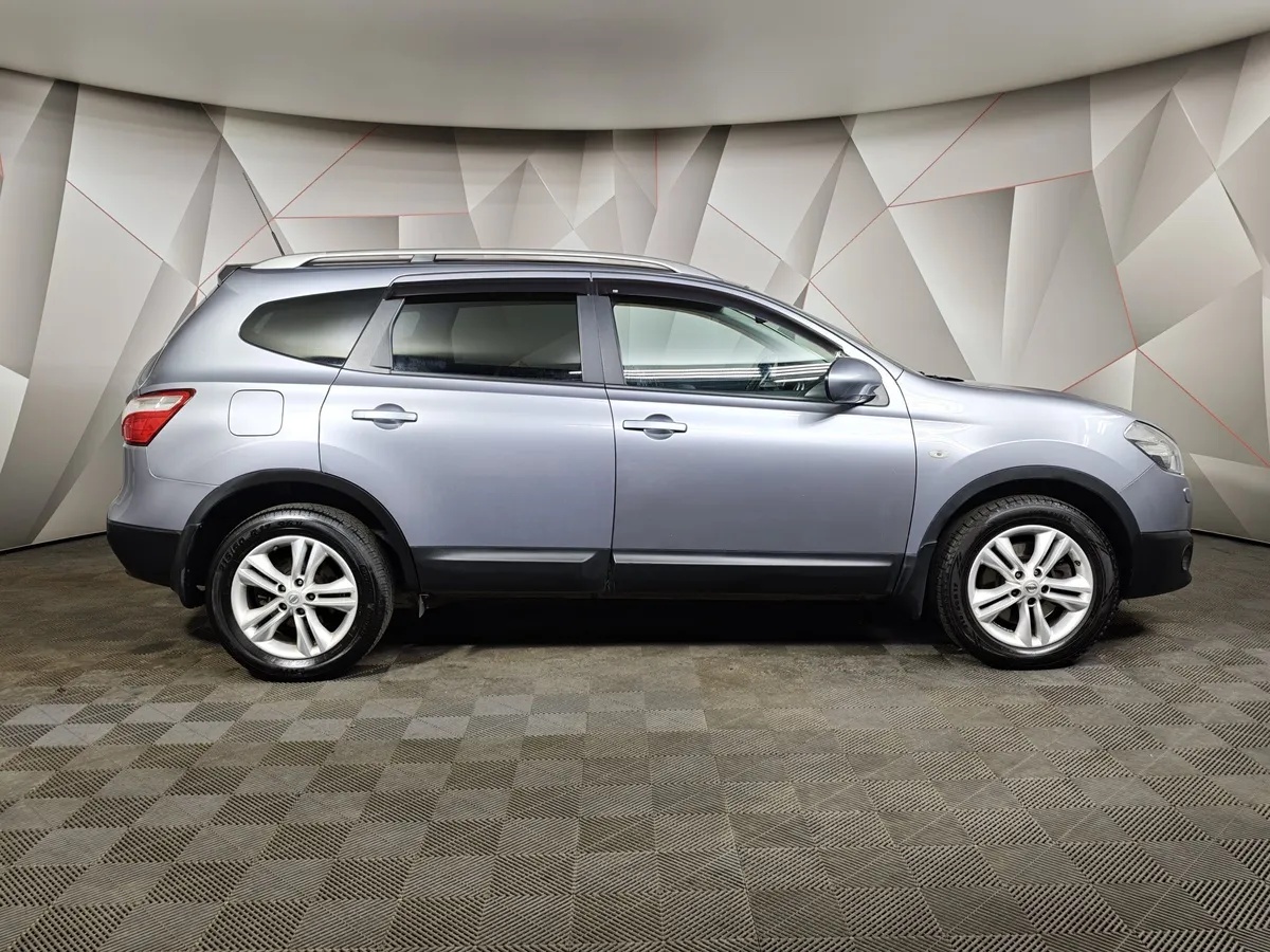 Nissan Qashqai + 2 2.0 CVT AWD (141 л.с.) Серый в АВИЛОН. Слайд №6