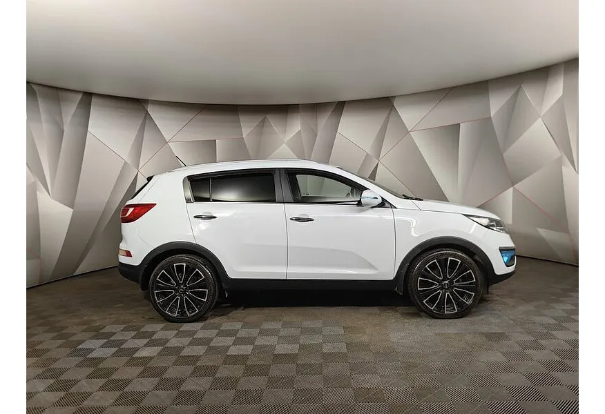 АВИЛОН - Kia Sportage 2.0 AT (150 л.с.) Белый - slide 3