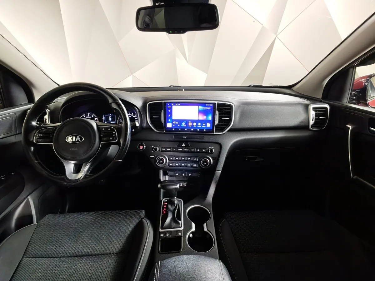 Kia Sportage 2.0 AT (150 л.с.) Красный в АВИЛОН. Слайд №14