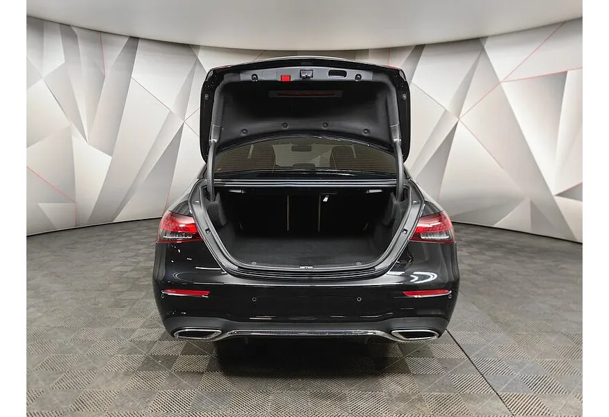 Mercedes-Benz E-Класс E 200 9G-TRONIC (197 л.с.) Sport (Локальная сборка) Черный в АВИЛОН. Слайд №12