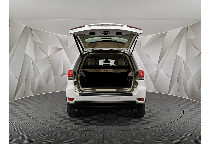Jeep Grand Cherokee 3.6 AT AWD (286 л.с.) Белый в АВИЛОН. Слайд №12