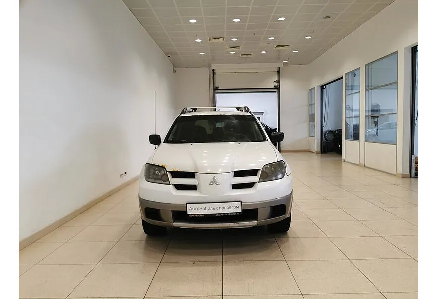 Mitsubishi Outlander 2.4 AT 4WD (160 л.с.) Белый в АВИЛОН. Слайд №7