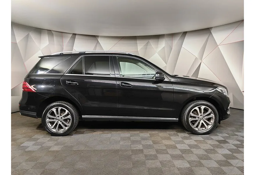 АВИЛОН - Mercedes-Benz GLE 350 d 4MATIC 9G-TRONIC (249 л.с.) Особая серия Черный - slide 3