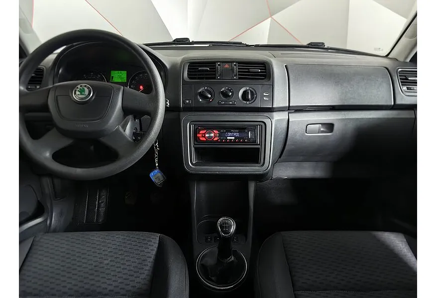 Skoda Fabia 1.4 MT (125 л.с.) Желтый в АВИЛОН. Слайд №12