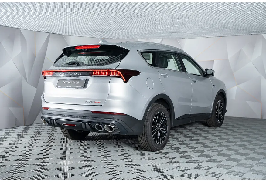 АВИЛОН - JETOUR X70 Plus 1.6 DCT (190 л.с.) Comfort Серебристый - slide 3