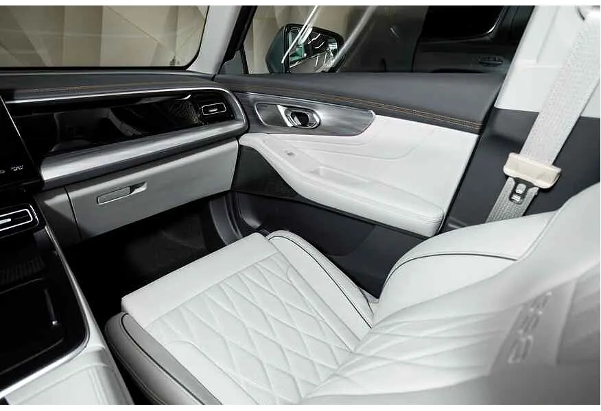 АВИЛОН - GAC GS8 2.0T 4WD (231 л.с.) GX Premium Черный - slide 6