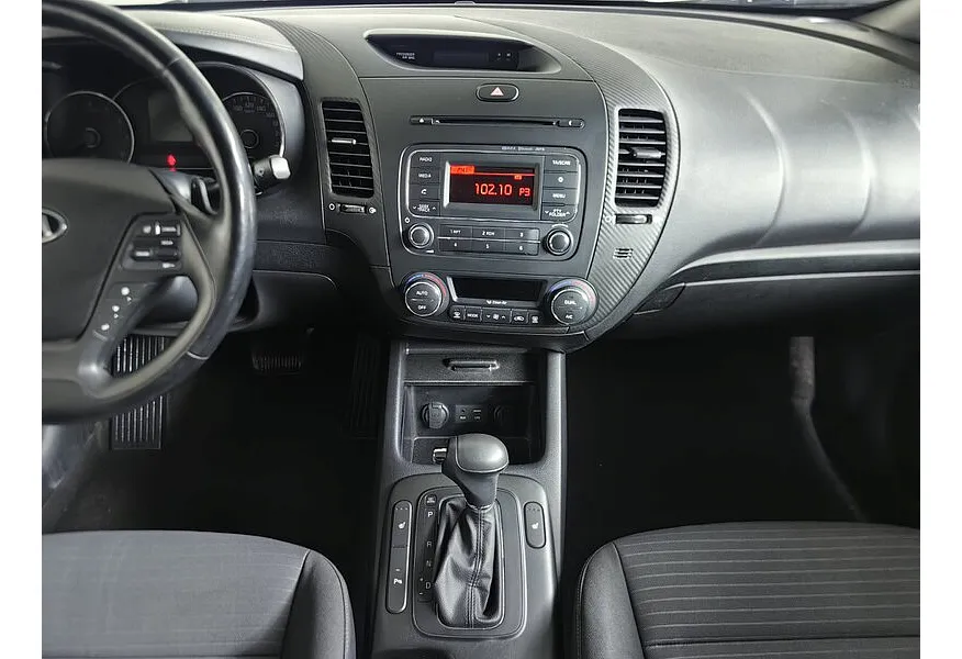 Kia Cerato 1.6 AT (130 л.с.) Черный в АВИЛОН. Слайд №14