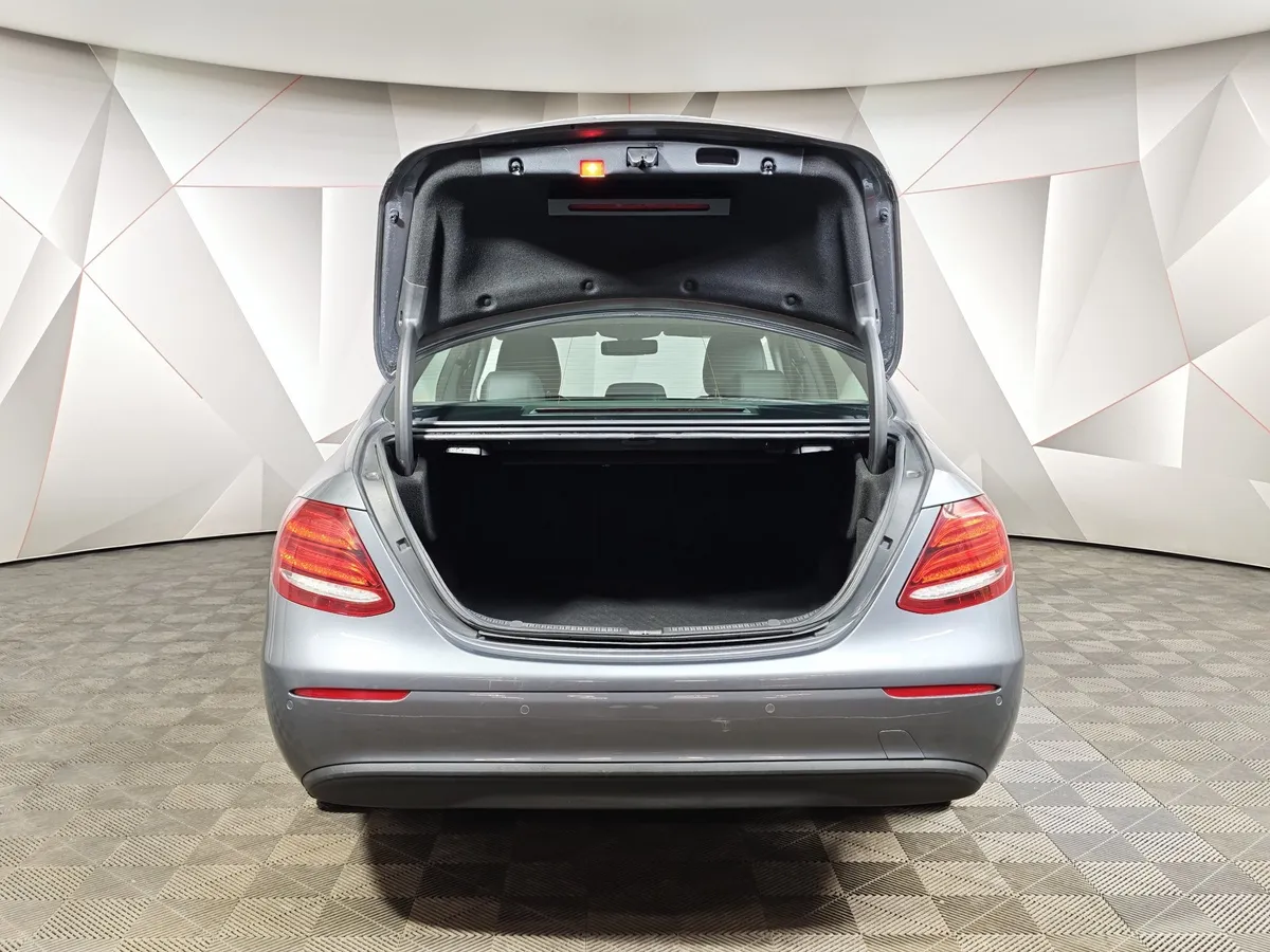 Mercedes-Benz E-Класс E 200 9G-TRONIC (197 л.с.) Premium (Локальная сборка) Серый в АВИЛОН. Слайд №12