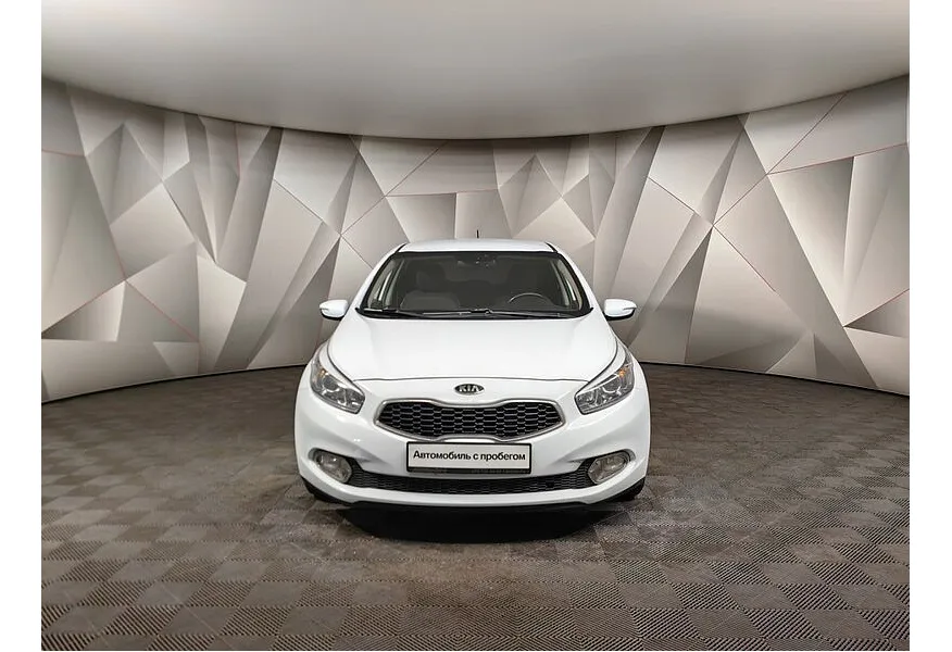 Kia Ceed 1.6 CRDi AT (115 л.с.) Белый в АВИЛОН. Слайд №7
