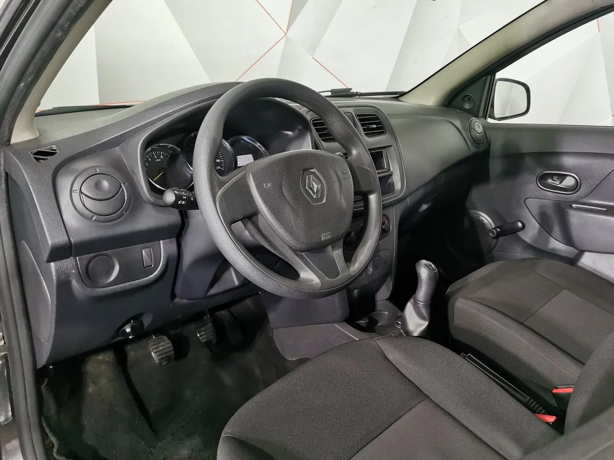 Renault Logan 1.6 MT (82 л.с.) Черный в АВИЛОН. Слайд №18