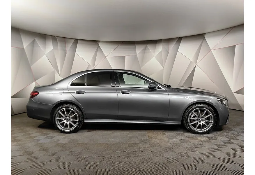 Mercedes-Benz E-Класс E 200 4MATIC 9G-TRONIC (197 л.с.) Sport (Локальная сборка) Серый в АВИЛОН. Слайд №6