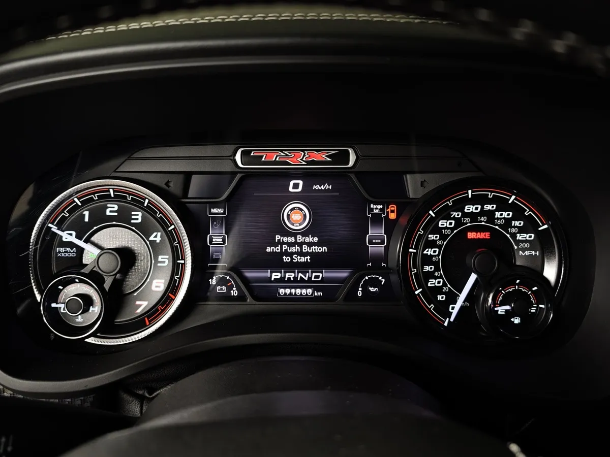 Dodge RAM 1500 TRX 6.2 AT 4WD (702 л.с.) Launch Edition Черный в АВИЛОН. Слайд №18
