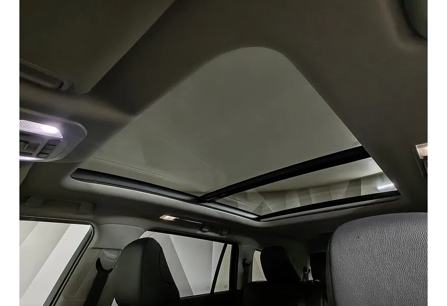 Toyota Highlander 2.0T AT 4WD (248 л.с.) 7 мест Престиж Черный в АВИЛОН. Слайд №22