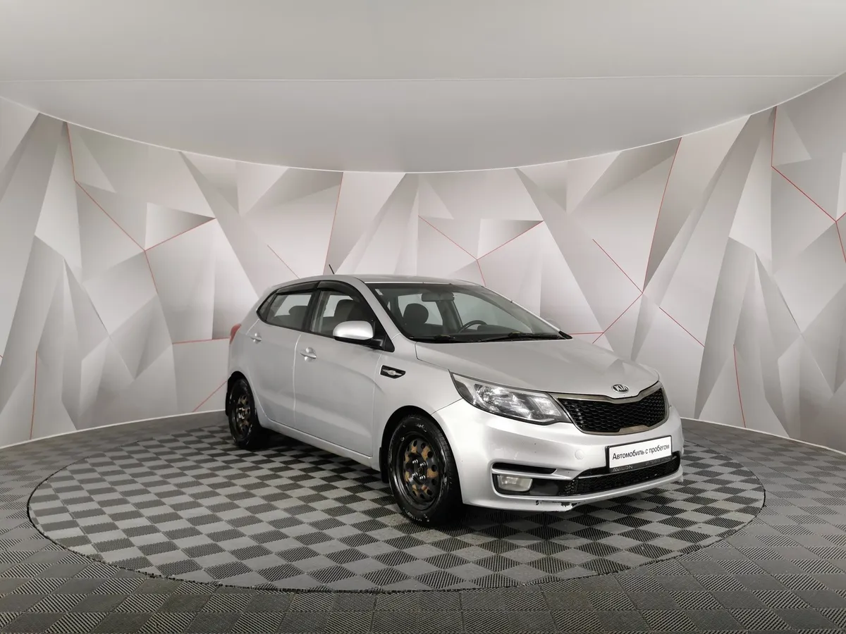 Kia Rio 1.6 AT (123 л.с.) Luxe Серебристый в АВИЛОН. Слайд №3