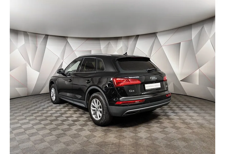 Audi Q5 2.0 TFSI S tronic quattro (249 л.с.) Черный в АВИЛОН. Слайд №4