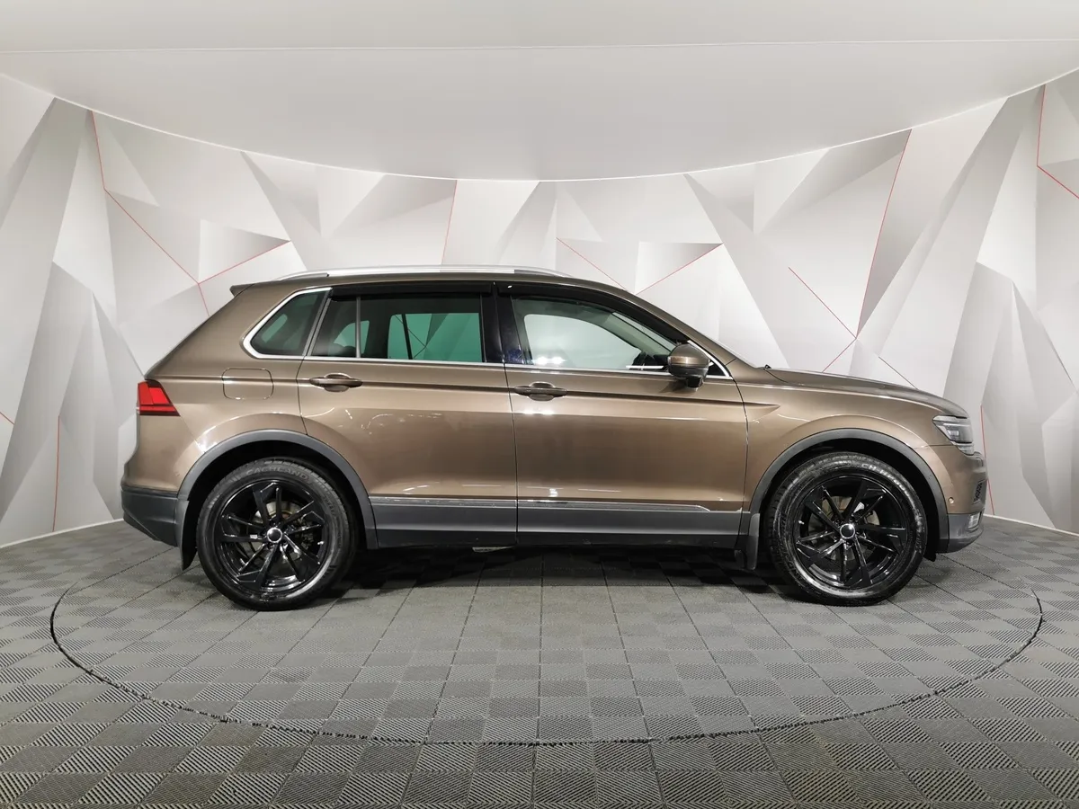 Volkswagen Tiguan 1.4 TSI 4Motion DSG (150 л.с.) Highline Коричневый в АВИЛОН. Слайд №6
